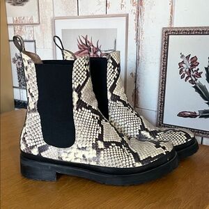 AEROSOLES Snakeskin Ankle Chelsea Boots